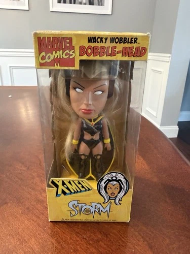 2008 X-MEN STORM Wacky Wobbler Bobblehead NIB with GOLD BASE Marvel