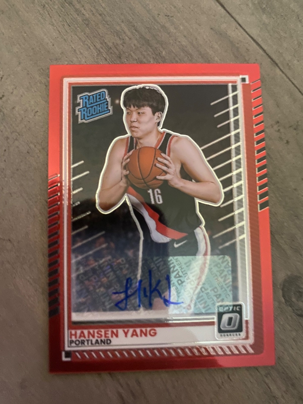 2025 Donruss basketball Yang Hansen Red Auto /75 RC Blazers