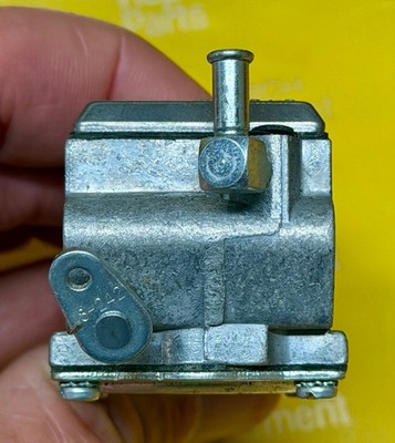NOS OEM McCulloch ProMac 605, 610 HDB L6A Walbro Carburetor PN NOS OEM McCulloch ProMac 605, 610 HDB L6A Walbro Carburetor PN
