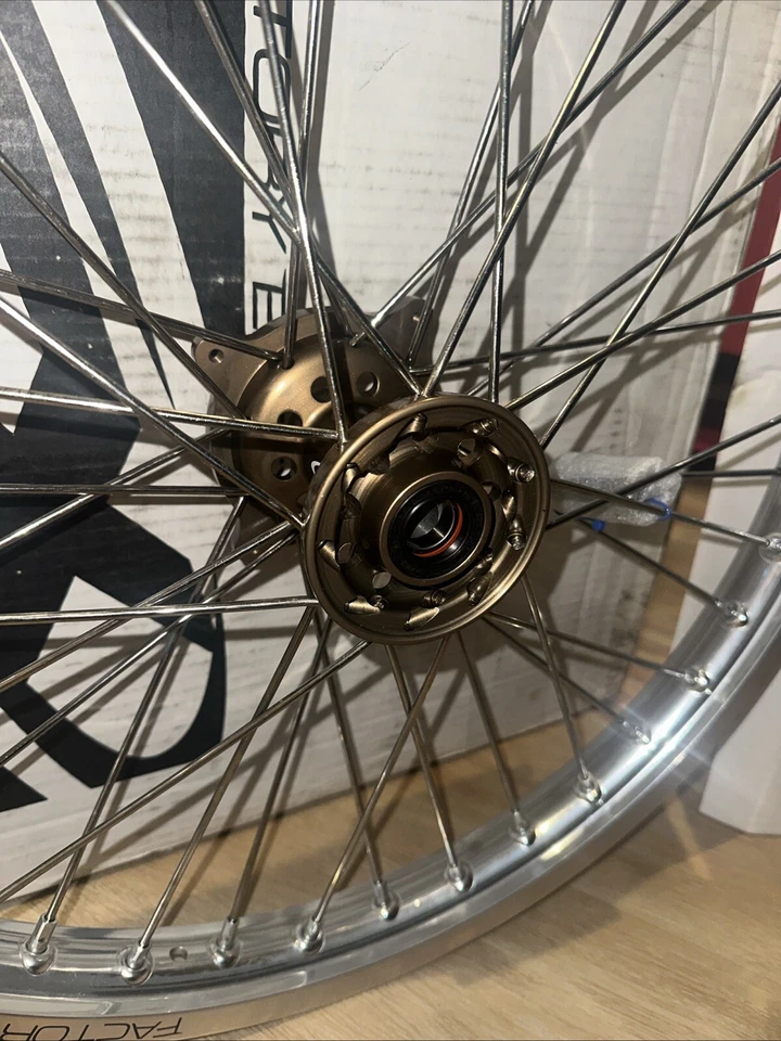 factory effex wheels front wheel 21" kx250-450f 06-11 silver rim W/Mag And Hub! - Image 3 of 4