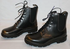 Blundstone Women'sLace Up Gore Boots 2218 in Black Gold Brush US 6