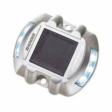 Seachoice 03701 Solar Courtesy LED Dock Light Round 6 White LED Auto On