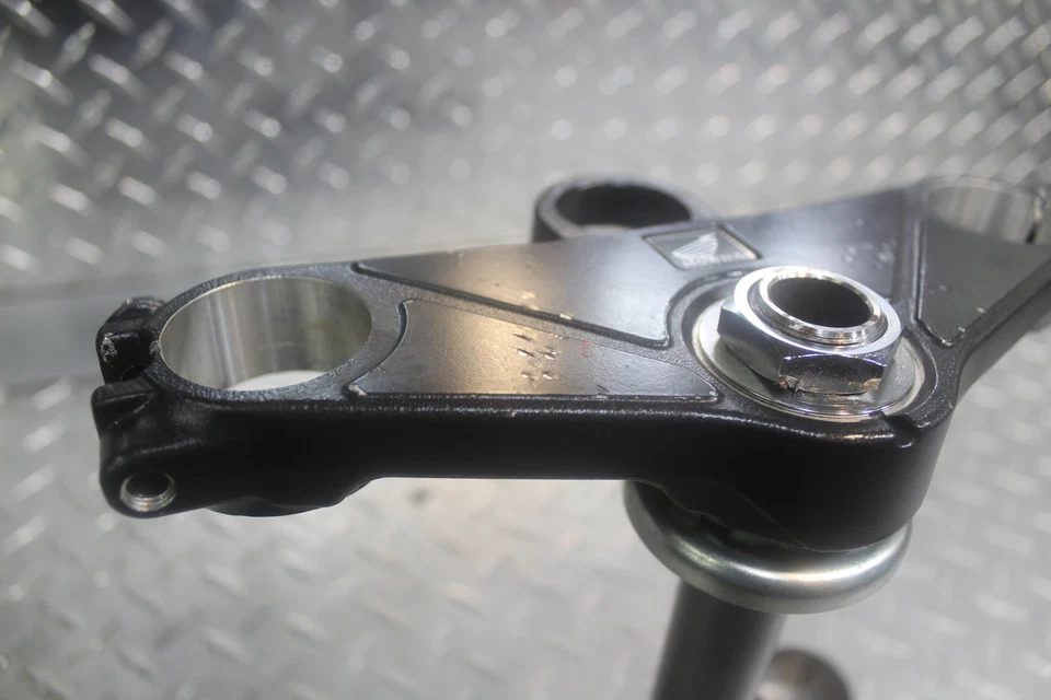 Honda CBR250R 2011 horquilla delantera abrazadera superior inferior triple vástago de árbol 53219-KYJ-900 Foto 4 de 4