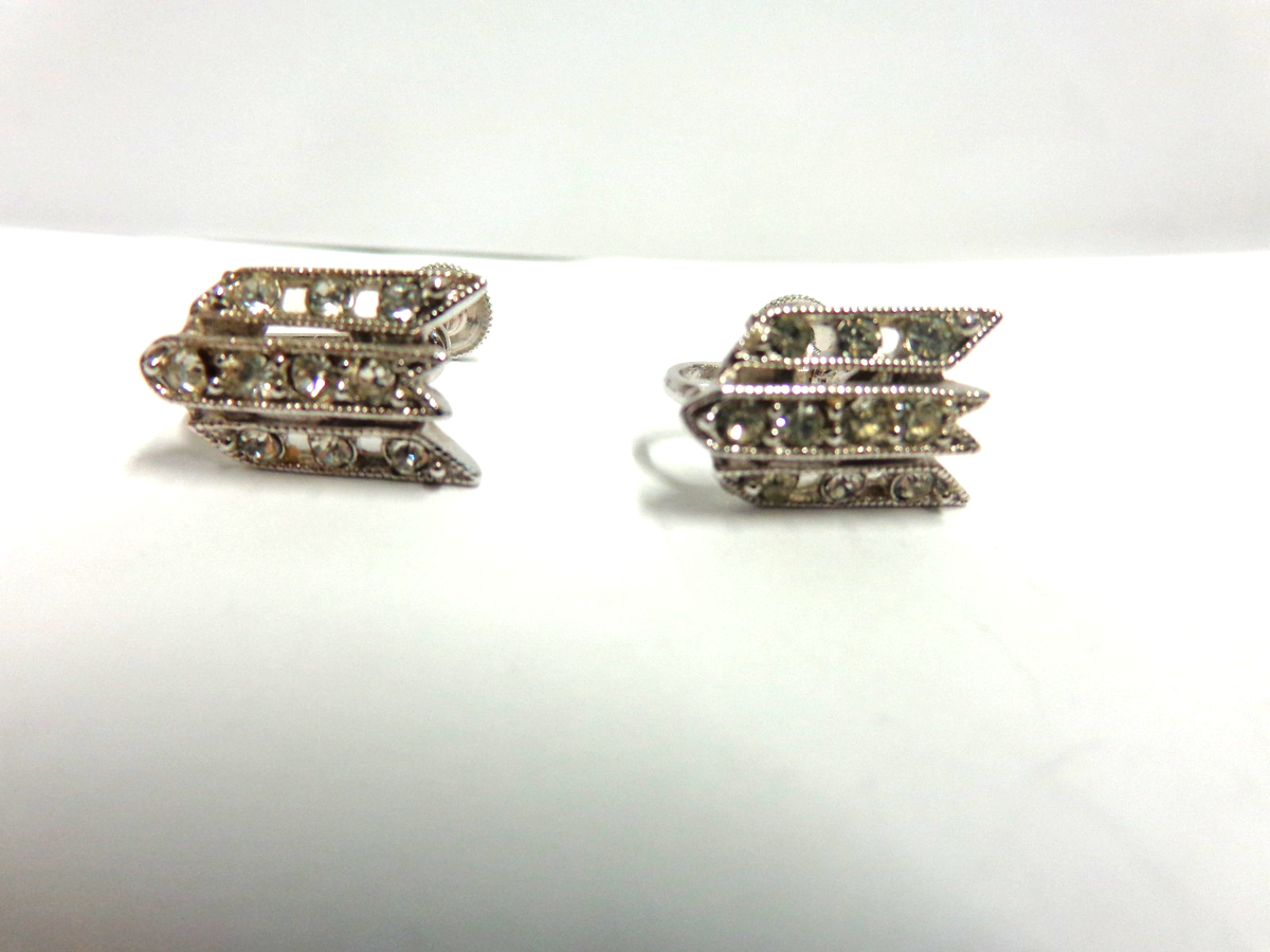 Vintage Rhinestone earrings by Bogoff Screw on type sz 1/2 in lg