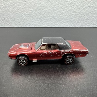 Hot Wheels Redline Custom T-Bird Red With Black Roof 1967 USA