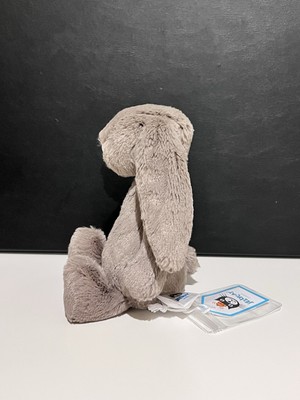 AUTHENTIC‼️ NWT Jellycat Small bashful Truffle Bunny 7“ - Retired