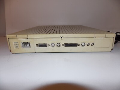 Vintage original Apple Computer Macintosh Performa 450 Model M1254