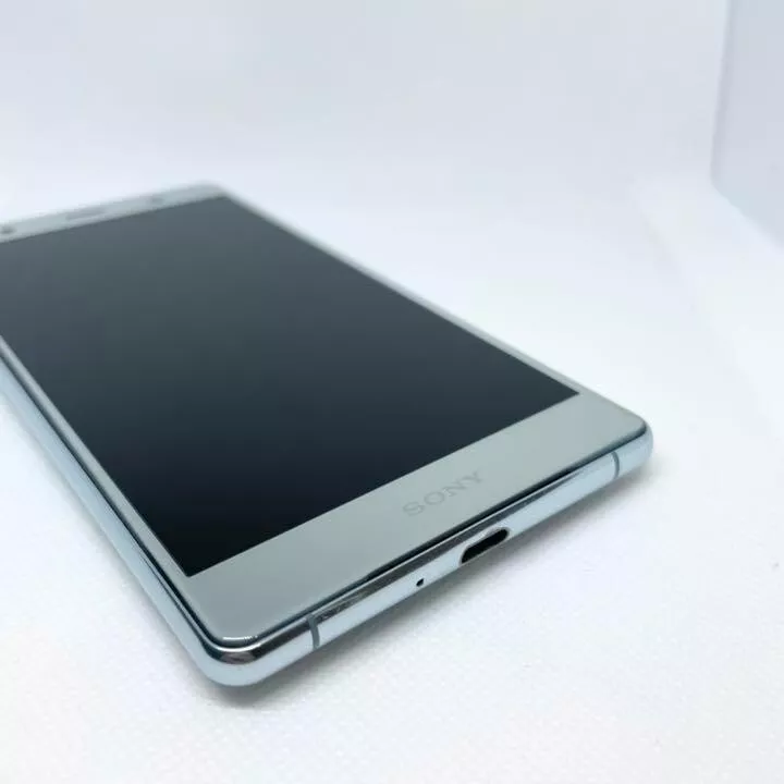 Sony Xperia XZ2 Premium Sov38 Chrome Silver 64GB Smart Phone Android Sim Free