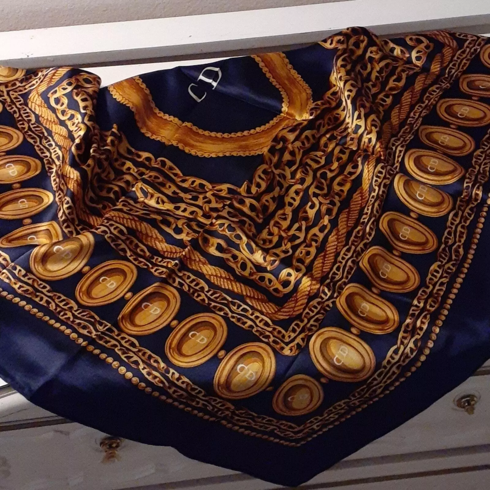 Christian Dior foulard en soie 34