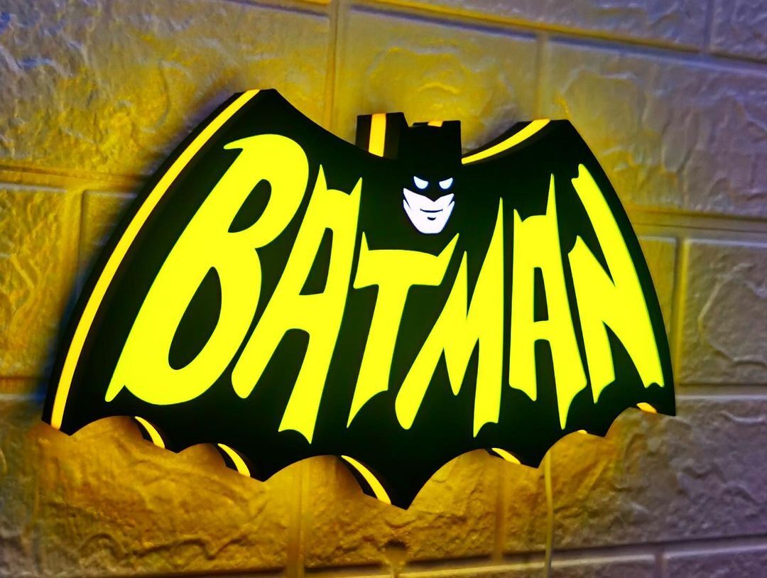 BATMAN ライト付き壁掛け彫刻 1992年 🔥🚨Vintage 1992 Headlites Batman 3D 26