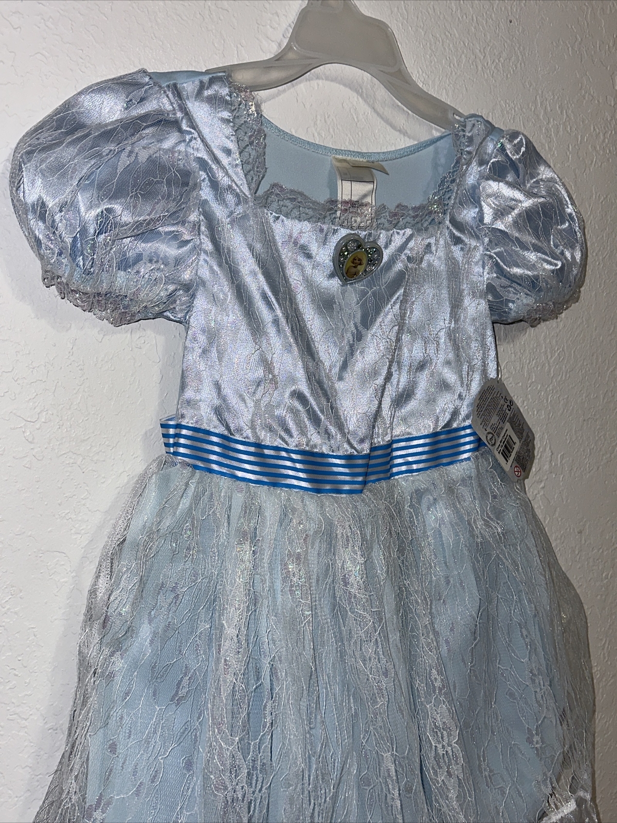 Picture 11 of 24