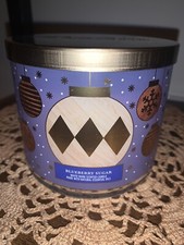 BATH BODY WORKS 3 WICK CANDLE W/LID in the NEW BLUEBERRY SUGAR SCENT