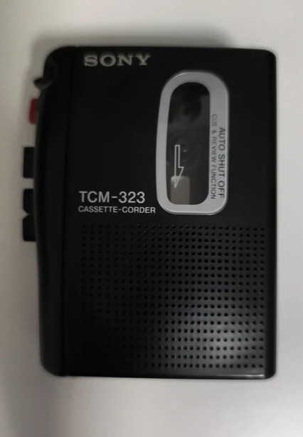 SONY TCM-323 Voce Recorder  Walkman Cassetta Corder Portatile