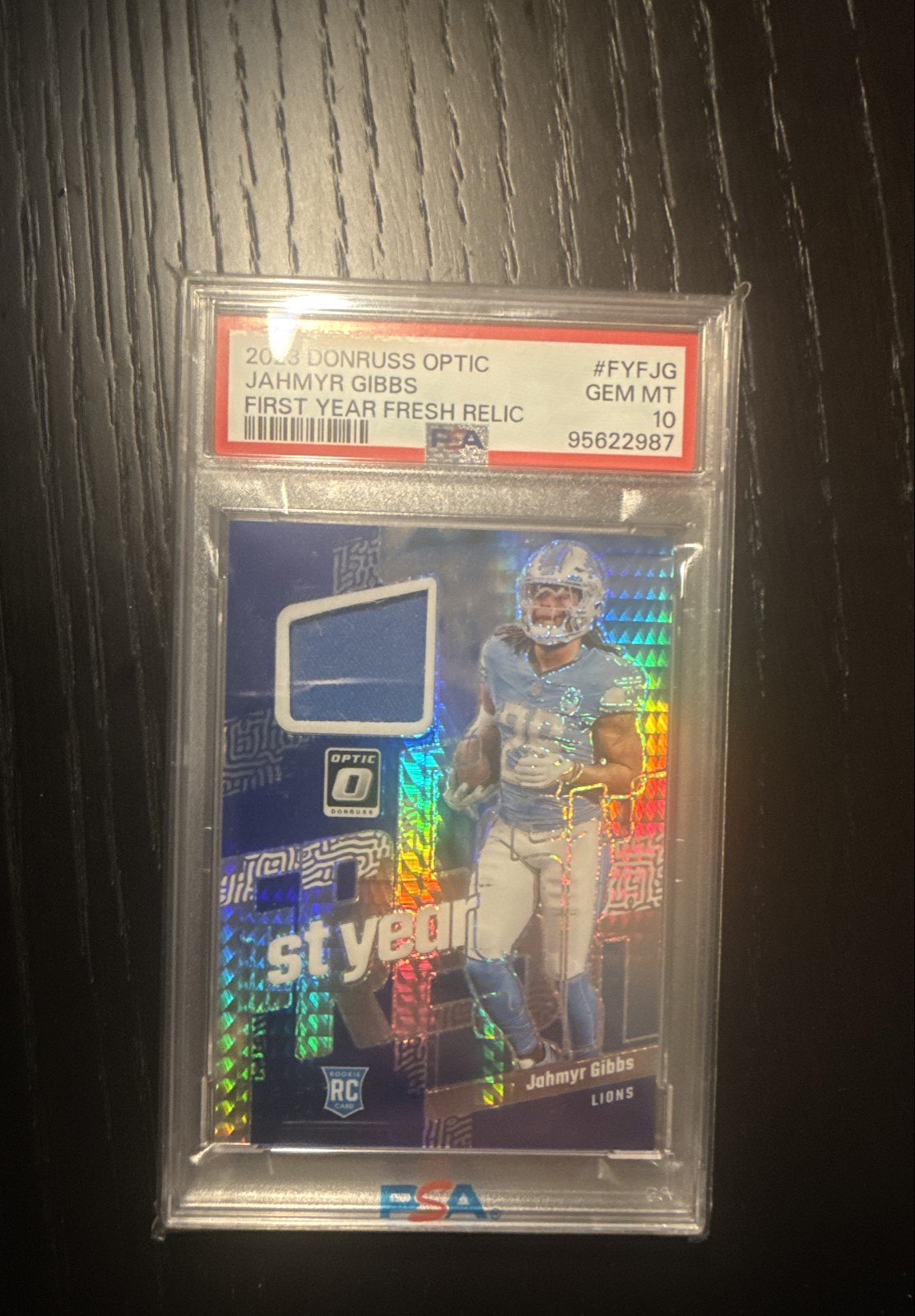 Jahmyr Gibbs Panini Donruss Optic First Year Fresh Relics #FYFJG Gold