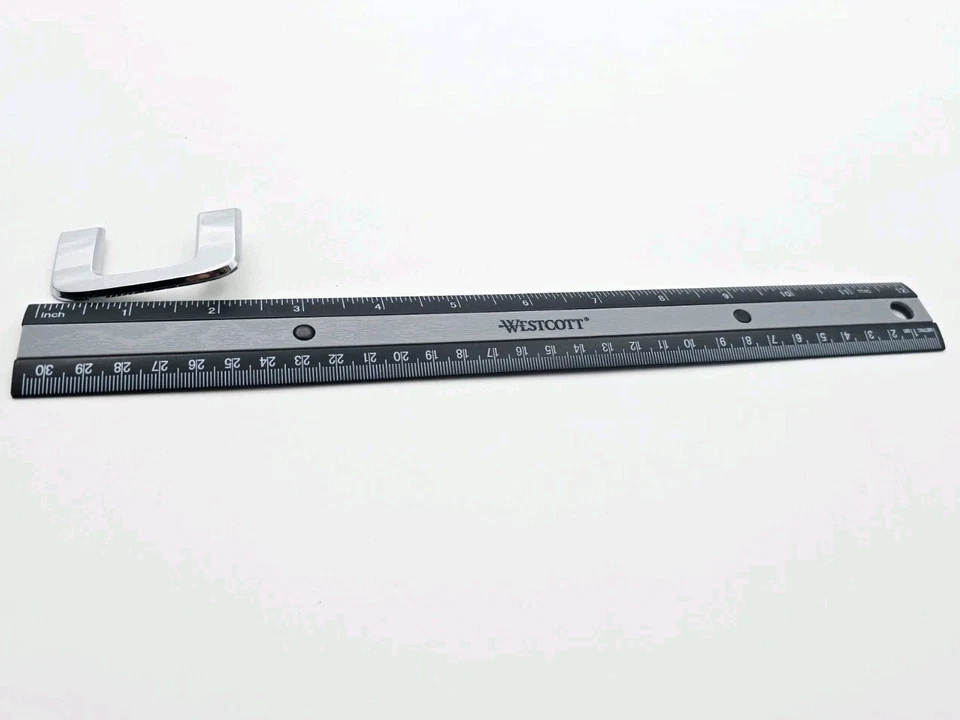 1998-2002 SUBARU FORESTER REAR TRUNK EMBLEM LOGO BADGE SYMBOL OEM - Image 2 of 3