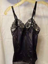 Women's Lorraine 100 Nylon And Lace Camisole Size 32