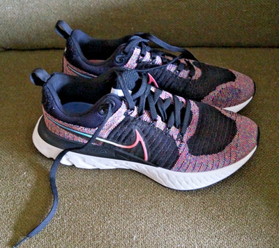 NIKE*be true*42,5*NEU*