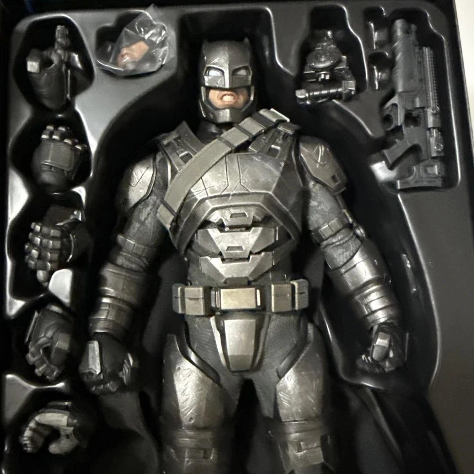 Figura Blindada Batman MMS349 1/6 Batman v Superman Dawn of Justice JPN Hot Toys Foto 3 de 4