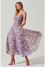 The ASTR The Label Loralee Dress In A Purple Floral Print Size S NWOT