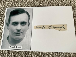 FOOTBALL SIGNED POSTCARD TOTTENHAM HOTSPUR FC SIGNED JOSEPH BROUGH.