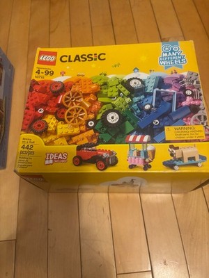 LEGO CLASSIC: Bricks on a Roll (10715)