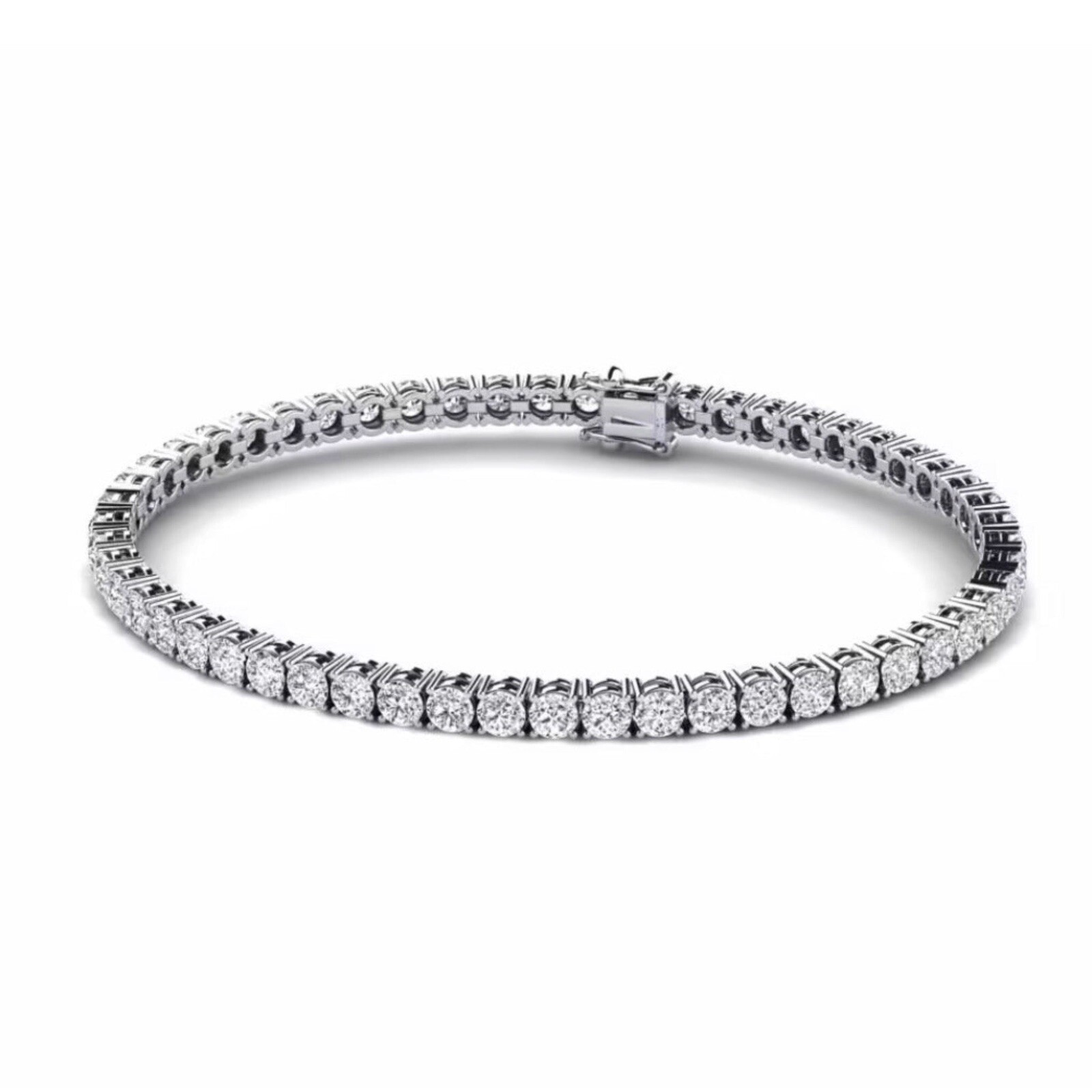 Bracelet tennis or blanc 18 carats, le bijou discret pour sublimer vos tenues de soirée