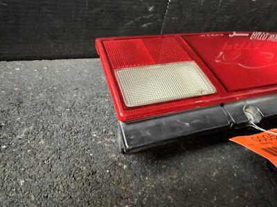 89-91 CHEVY GEO METRO DRIVER LEFT LH TAIL LIGHT LAMP 220