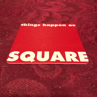 BREWERIANA - RED SQUARE - WODKA - THINGS HAPPEN ON - BIERDECKEL - T 158