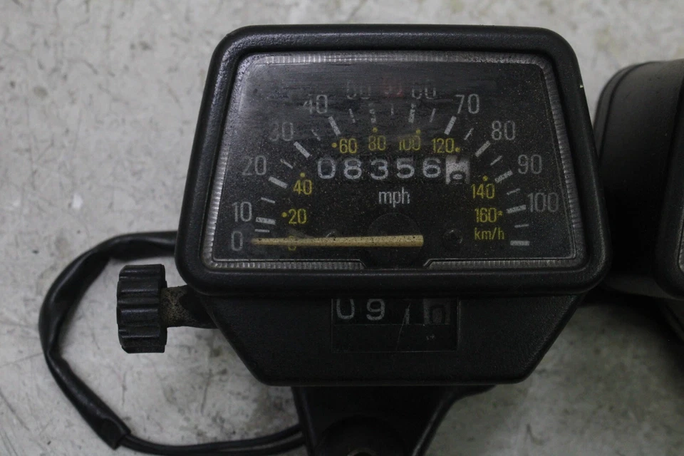 87 YAMAHA XT350 OEM CALIBRE SPEEDO TAC CONJUNTO Foto 2 de 4