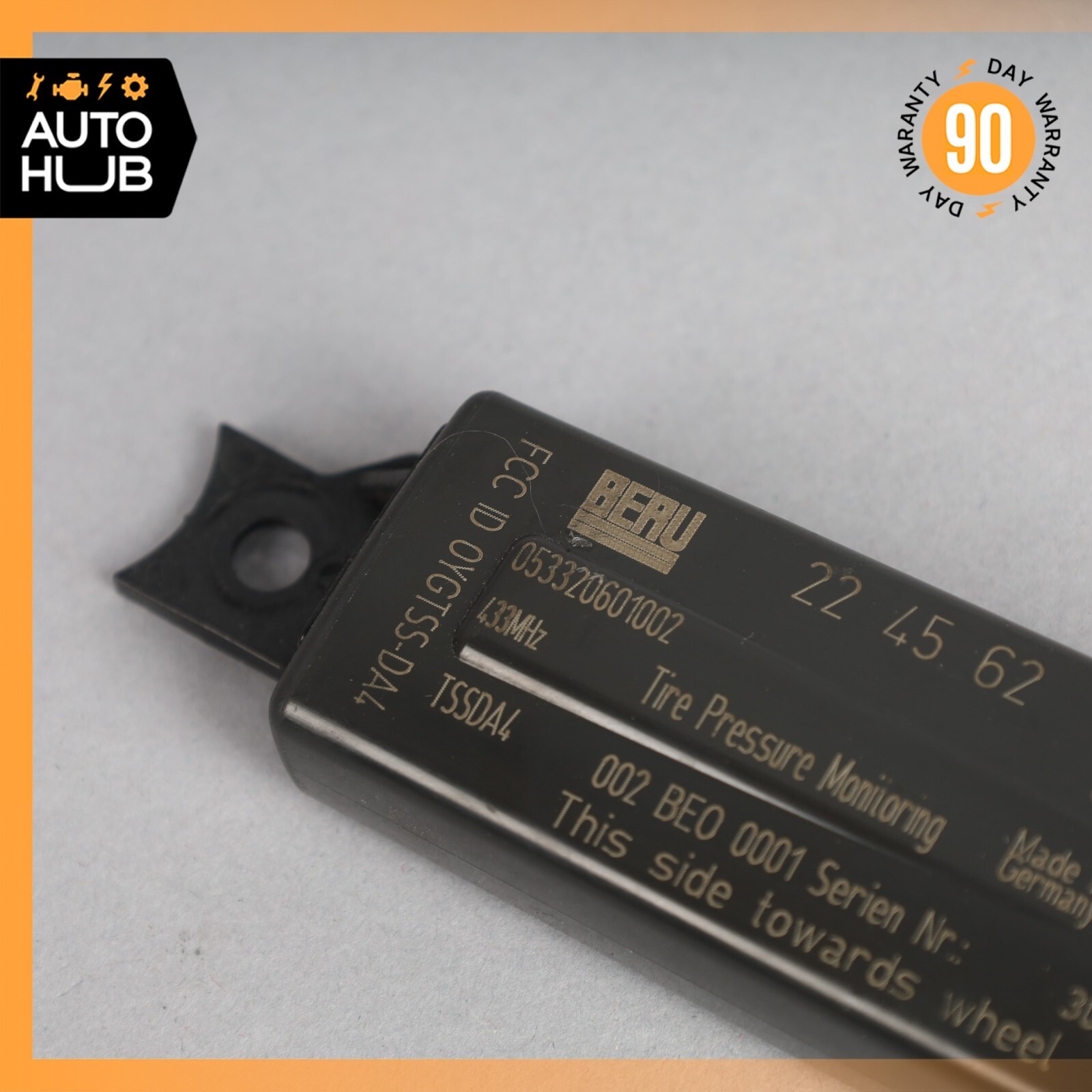 05-13 Maserati GranTurismo M145 Tire Pressure Monitor Sensor 224562 OEM