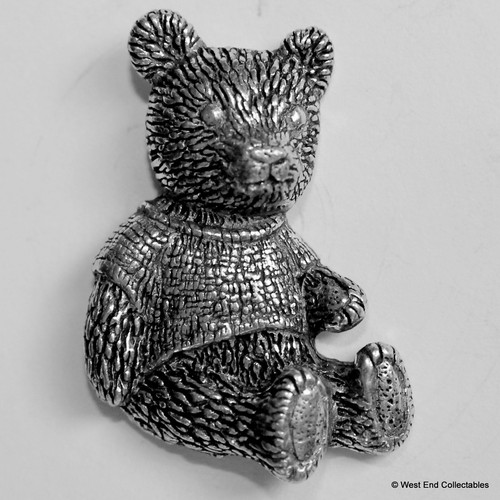 Broche vintage des années 40, broche pingouin en métal doré avec émail noir et blanc - objet de collection rare - France