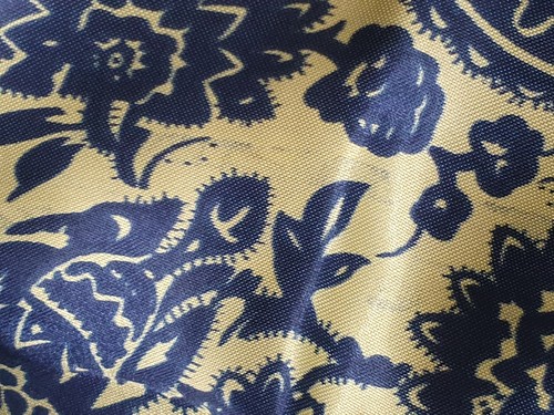 Silk Scarf Classic Navy Cream Classic Floral Birds Parrot 35" x 35" Traditional - Picture 10 of 10
