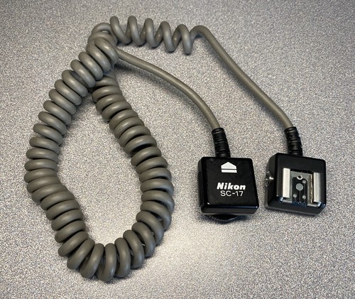 Nikon SC-17 Cord Very Nice Preowned Condition Remote Sync Off Camera