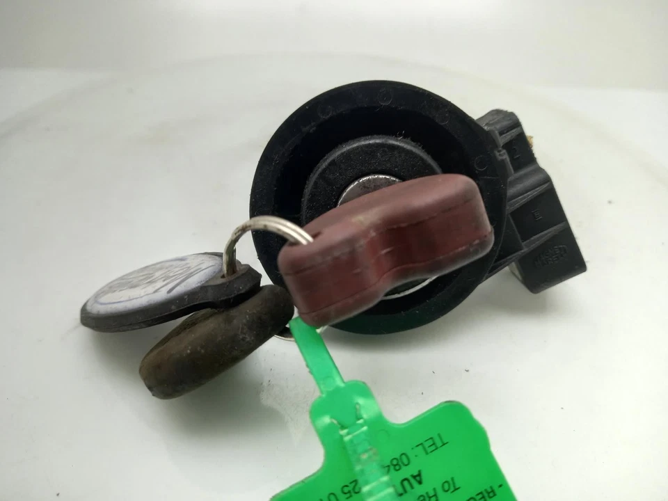 PIAGGIO VESPA Ignition W/Key 1950-2020 - Image 2 of 4