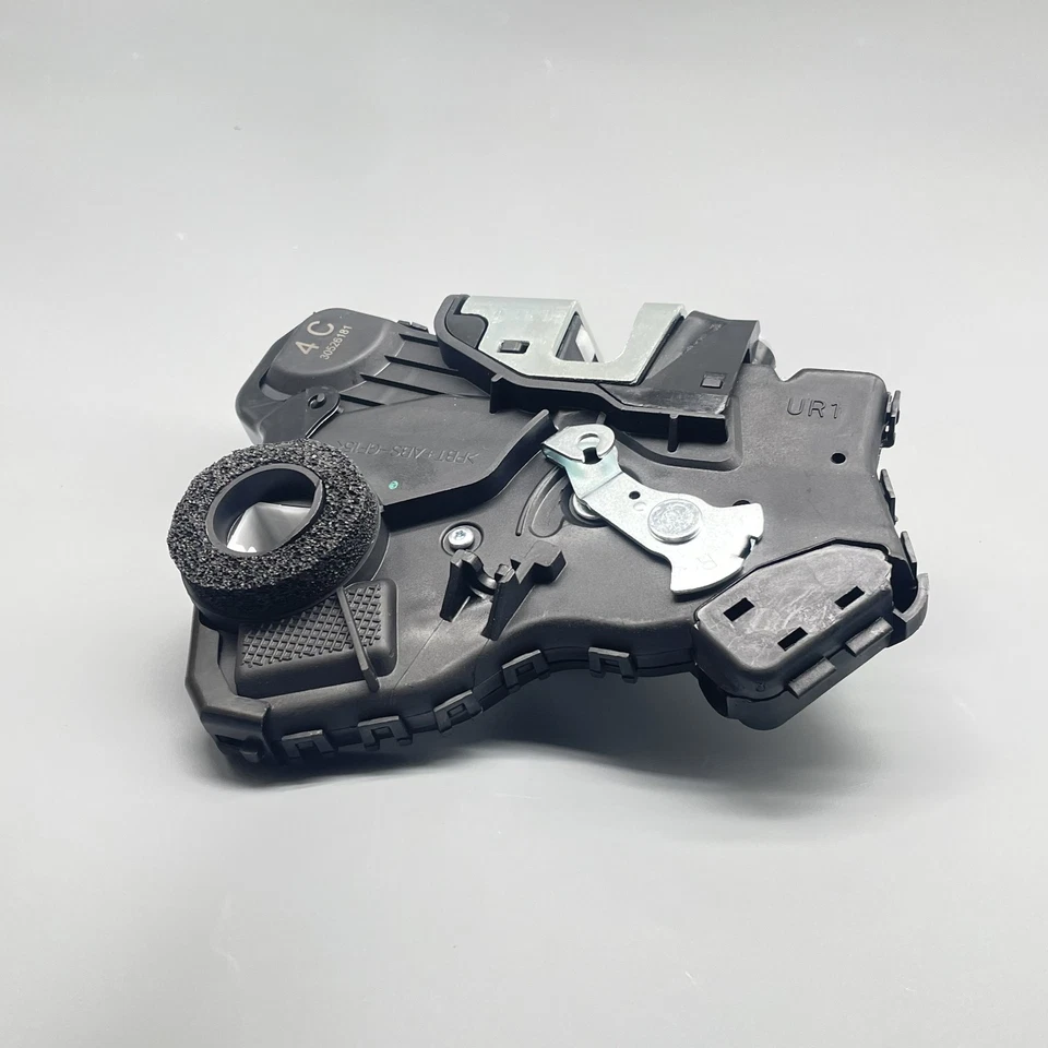 69030-42230 Front Right Door Lock Actuator FOR Lexus GS350 GS450h GS F 2013-20 - Image 4 of 4