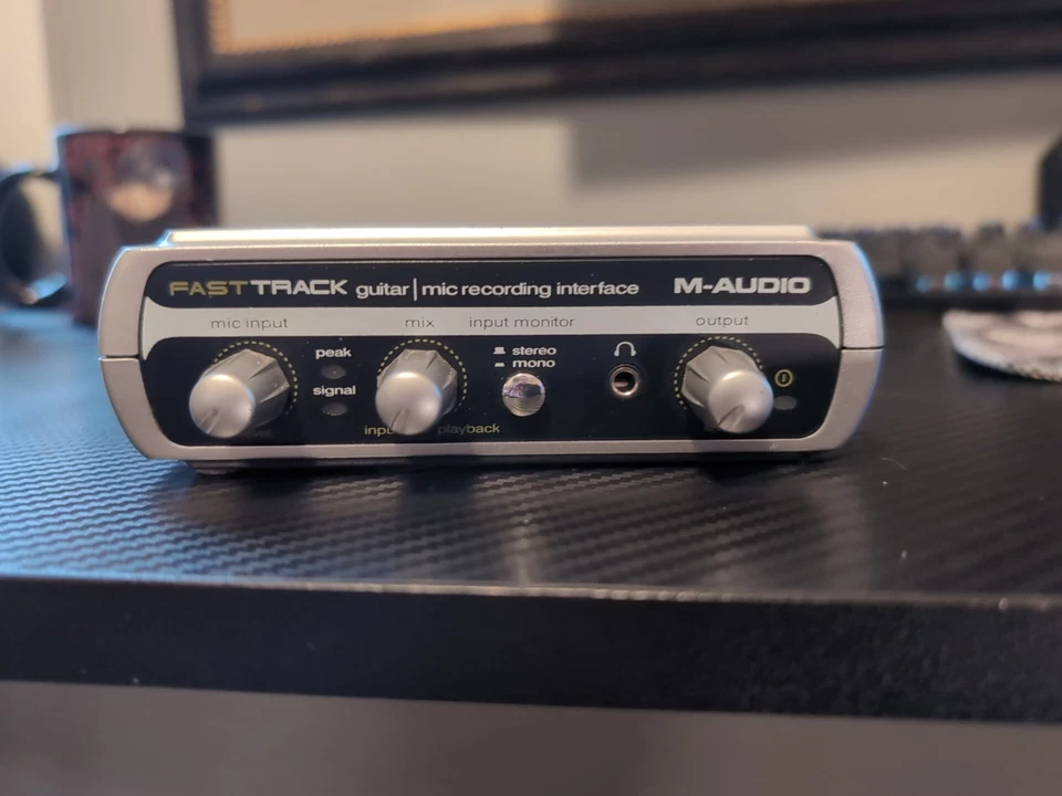 M-Audio Fast Track Guitar Mic Recording USB Digital Audio Interface  - Image 2 of 3
