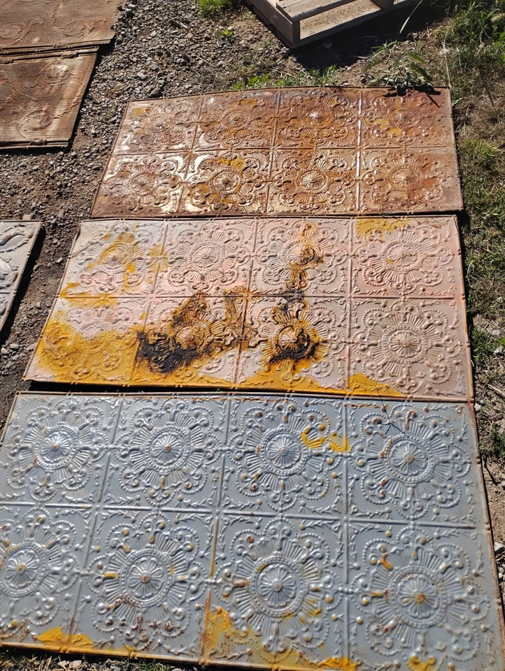 Lot Of ANTIQUE METAL TIN CEILING TILE SALVAGED VINTAGE 4ftby 2ft Sections - Image 4 of 4