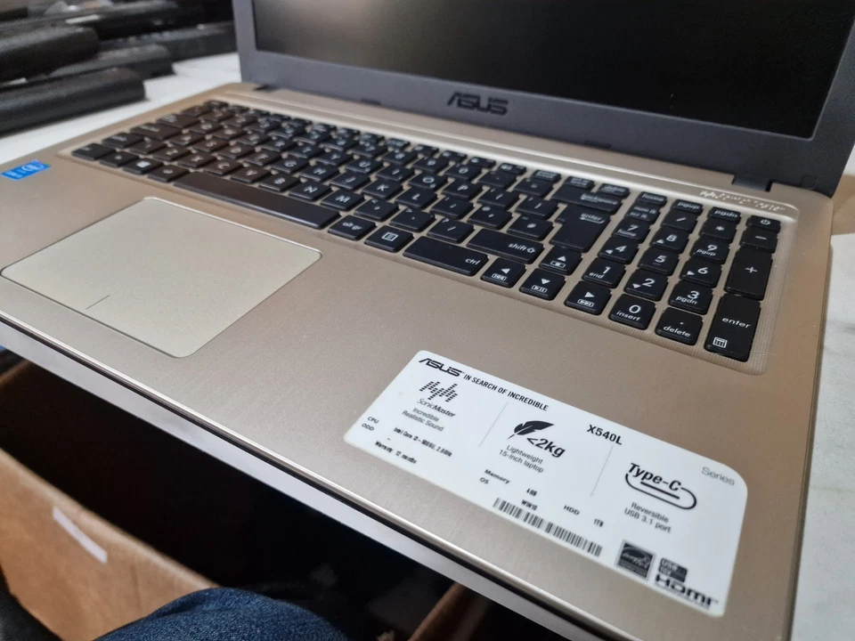 ASUS X540L 15.6" HD Intel Core i3 8GB RAM 240GB SSD Windows 11 Webcam USB Type-C - Image 2 of 4