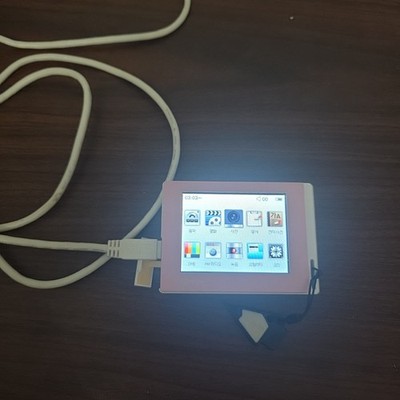 Cowon D2+ 8gb Digital Audio- And Videoplayer Gebraucht Guter Zustand Pink