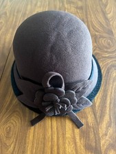 WOMEN'S VINTAGE CLOCHE BROWN BUCKET HAT IN EXCELLENT CONDITION