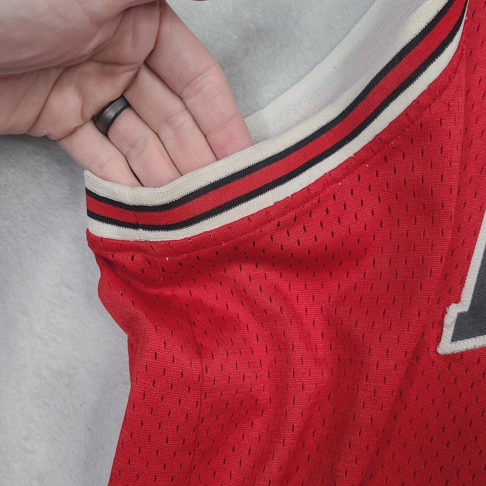 Camiseta roja de baloncesto vintage de los Chicago Bulls Ben Gordon NBA para hombre talla 2XL Foto 4 de 4