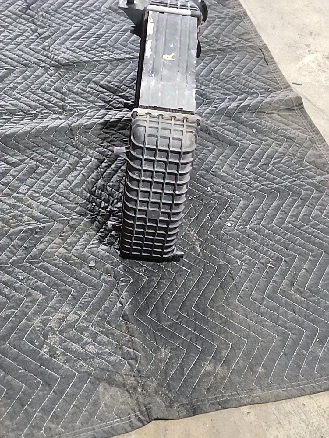 14-17 OEM Maserati Ghibli M157 Front Right Passenger Side Radiator Intercooler