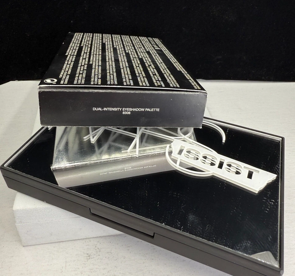 Paleta de sombras de ojos de doble intensidad NARS NARSISSIST 8308 NUEVA EN CAJA VENTA DE VACACIONES Foto 4 de 4