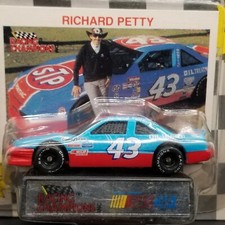 Racing Champions Diecast Nascar Richard Petty 1992 Blue Red STP Racecar