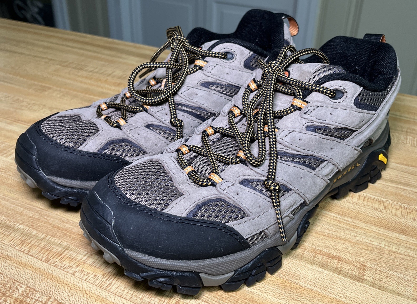 Scarpe da trekking Merrell uomo taglia 8 suola Moab Vibram J06011 colore neutro tortora