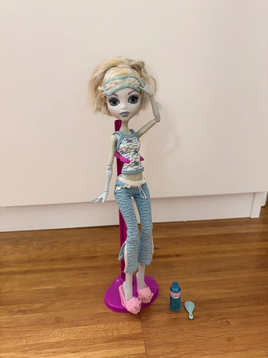 Monster High Lagoona Blue Dead Tired Doll Hydration Station G1 (2011) - V7963