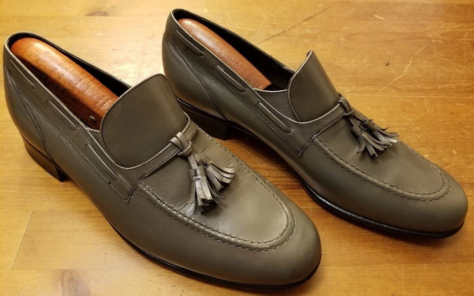 De Colección, Zapato Johnston & Murphy, Cuero, Gris, Borlas, Mocasines (Talla 8C) Foto 2 de 4