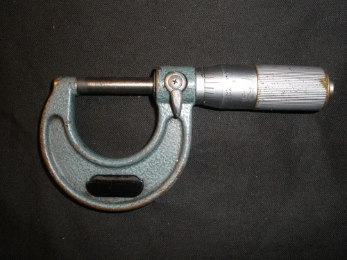 Mitutoyo Series 103 Outside Micrometer 0-1 inch, 0-25mm lot 117