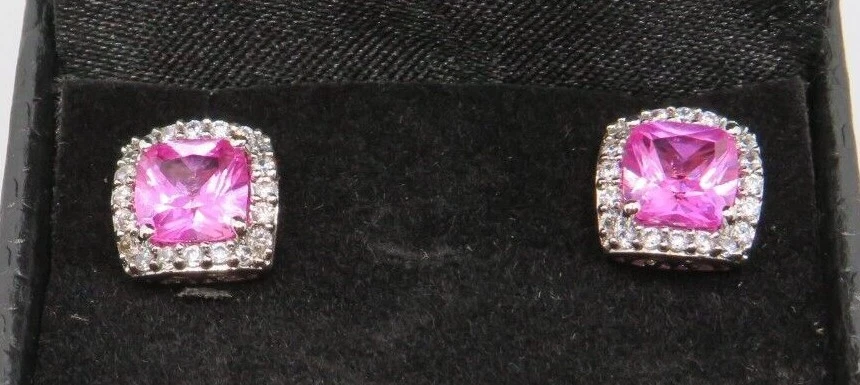 Juego de broches pendientes halo de vidrio rosa corte cojín enchapado en platino costa dorada Foto 2 de 4