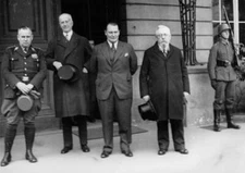 The presidium of new Reichstag front of Palais of president Hinden- Old Photo